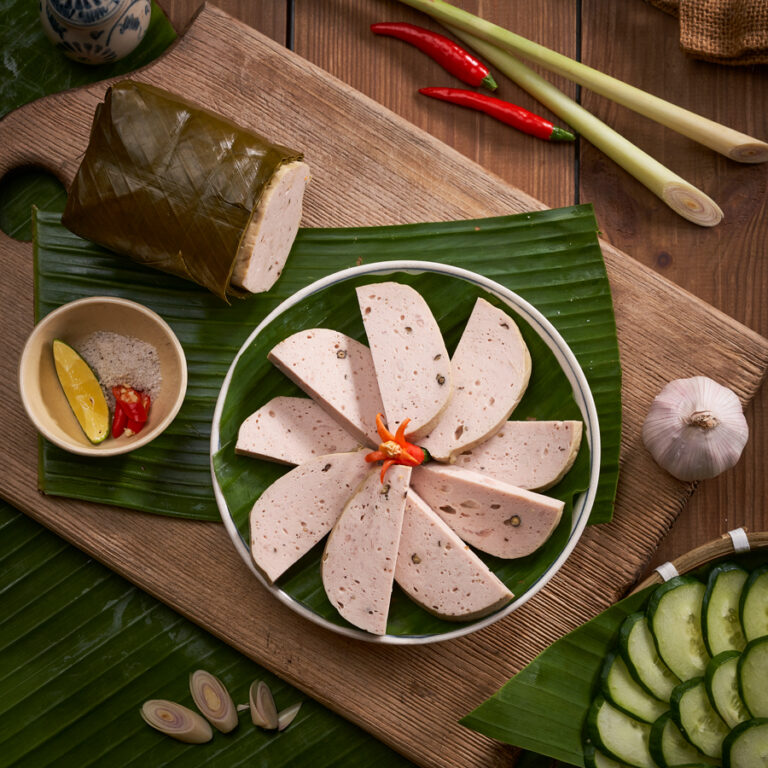 Chả-lụa---Nem-nướng-Sài-Gòn